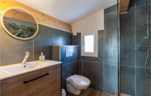 Appartements Beautiful Apartment In Eyragues : photos des chambres