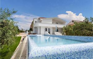 Lovely Home In Povljana With House Sea View 
