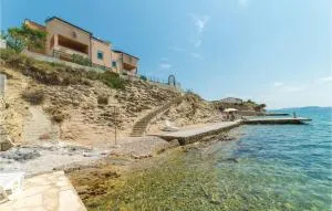 2 Bedroom Lovely Apartment In Vlasici - Miškovići