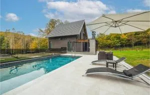 Lovely Home In Novo Zvecevo With Sauna - Feričanci