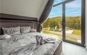 Lovely Home In Novo Zvecevo With Sauna