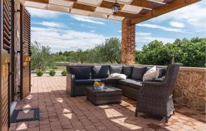 4 Bedroom Nice Home In Vodice