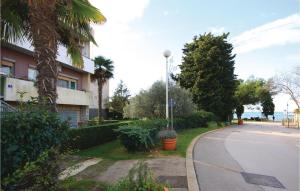 Beautiful Apartment In Fazana With Kitchen 