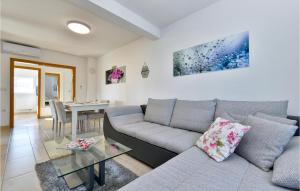 Awesome Home In Gracec With Sauna