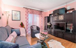 Stunning Apartment In Rijeka With Kitchen 