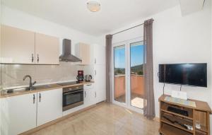 Two-Bedroom Apartment In Sevid