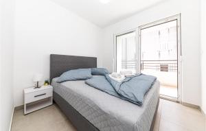 Lovely Apartment In Seget Donji