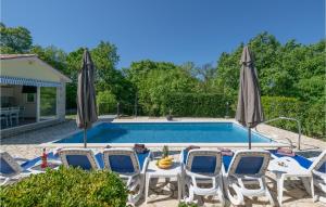 Holiday Home Strmac 25 With Outdoor Swimmingpool