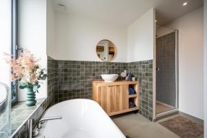 Villas Les GRANDS enfants - Villa a 1h15 de Paris, Piscine, Petanque & Salle de Jeux : photos des chambres