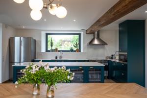 Villas Les GRANDS enfants - Villa a 1h15 de Paris, Piscine, Petanque & Salle de Jeux : photos des chambres