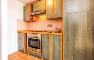 Awesome Apartment In Banjol With House Sea View 
