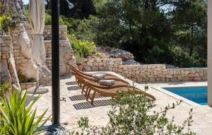 Gorgeous Home In Poljica With Kitchen