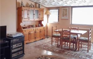 Stunning Apartment In Penne With Wifi