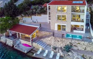 Pet Friendly Home In Klek With Kitchen - 内乌姆