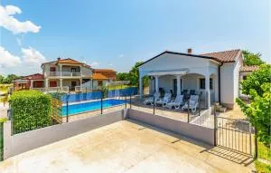 Amazing Home In Pula With Wifi - Škatari
