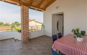 Gorgeous Home In Pula With Wifi