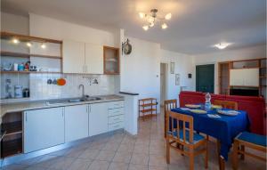 Lovely Apartment In San Costanzo