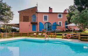 2 Bedroom Nice Apartment In Lazzeretto