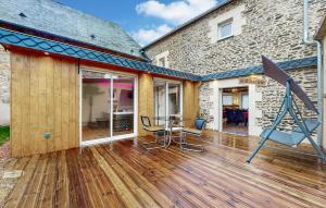 Maisons de vacances Amazing Home In Neuilly Le Vendin : photos des chambres