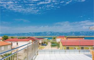 1 Bedroom Beautiful Apartment In Vir 
