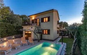 4 Bedroom Pet Friendly Home In Soline - 索利纳