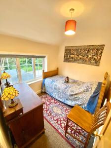 18th Century Oak Beamed Cosy Cottage