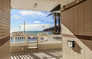 Beautiful Apartment In Oropesa Del Mar