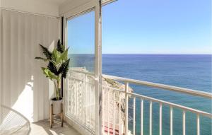 Beautiful Apartment In Oropesa Del Mar