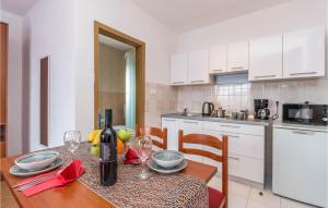 Cozy Apartment In Biograd Na Moru