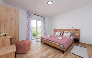 Gorgeous Home In Zadar With Wifi