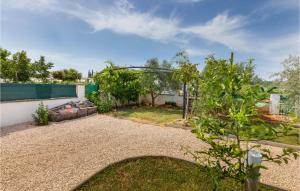 Amazing Home In Rovinj With Kitchen