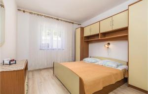 3 Bedroom Gorgeous Home In Kampor