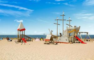 1 Bedroom Cozy Apartment In Oostende