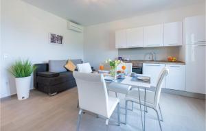 One-Bedroom Apartment In Cavtat