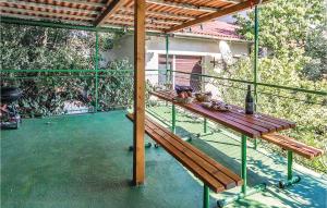 Two-Bedroom Holiday Home In Pula