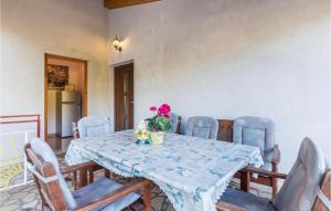 Lovely Apartment In Rovinj With Wifi