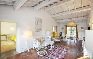 Maisons de vacances Beautiful Home In Pech-Luna With Wi-Fi : photos des chambres