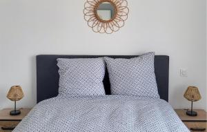 Maisons de vacances Stunning Home In Barbatre : photos des chambres