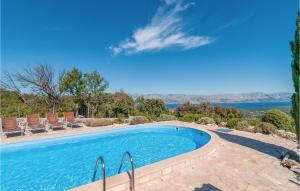 Beautiful Home In Praznica