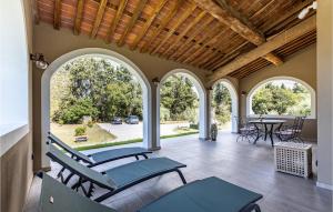 6 Bedroom Beautiful Home In Bibbona