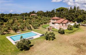 6 Bedroom Beautiful Home In Bibbona