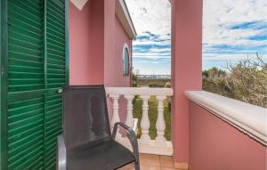 Cozy Apartment In Sukosan With Wifi