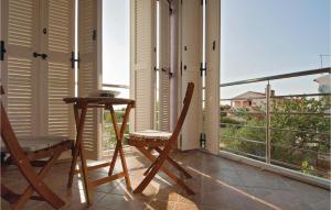 Amazing Apartment In Vodnjan With Kitchen 