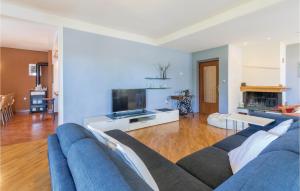 Cozy Apartment In Pula With Wifi