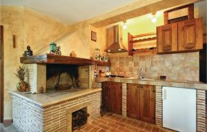 Cozy Apartment In Bacva With Kitchen 
