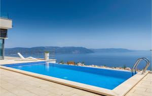 4 Bedroom Beautiful Home In Labin 