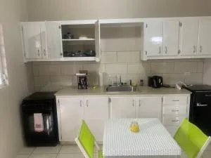 Sunset chalet apartment - Bats Cave