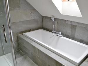 Salars Rest - 28028