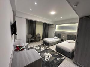 aura inn hotel cairo