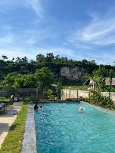 Tubajon Cliffside Villa